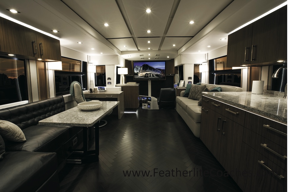 2016 Prevost Featherlite H3-45 For Sale