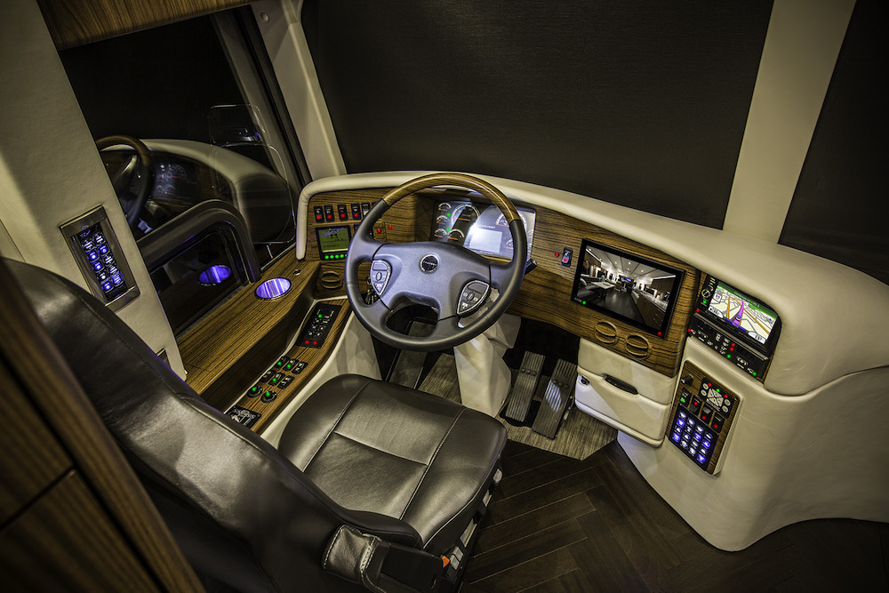 2016 Prevost Featherlite H3-45 For Sale