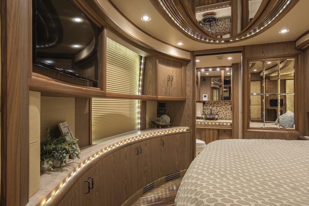 2016 Prevost Liberty H3-45 For Sale