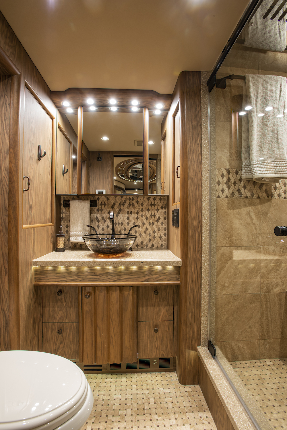 2016 Prevost Liberty H3-45 For Sale