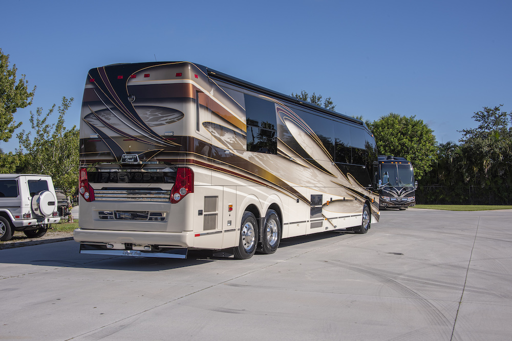 2016 Prevost Liberty H3-45 For Sale