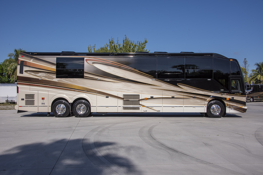 2016 Prevost Liberty H3-45 For Sale