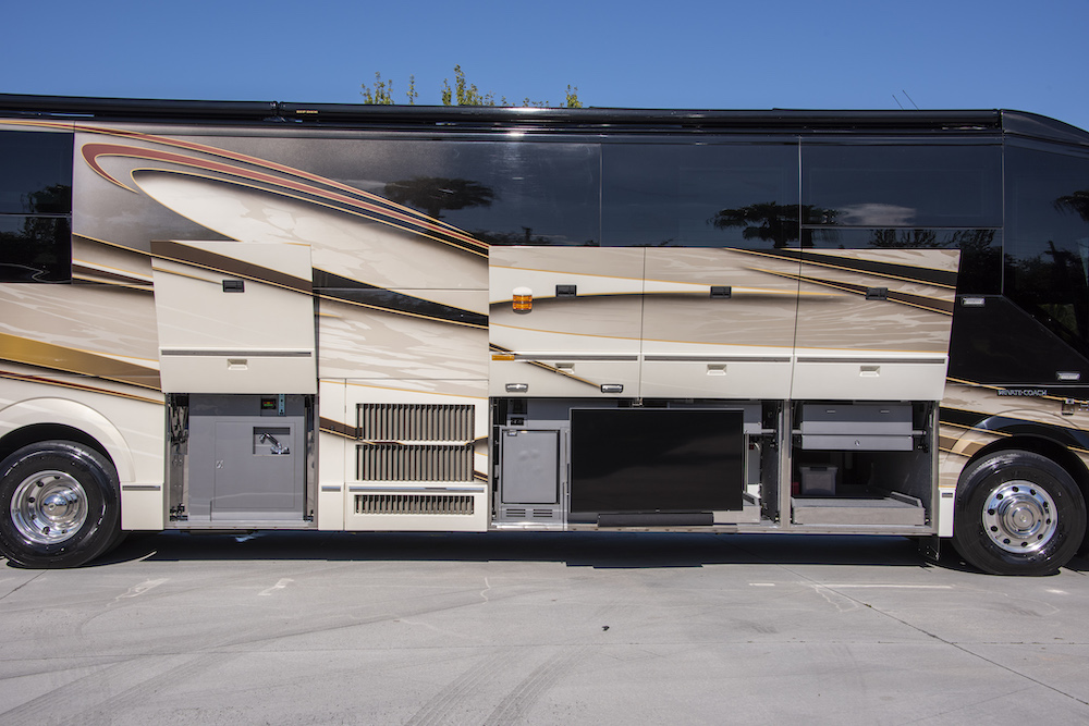 2016 Prevost Liberty H3-45 For Sale