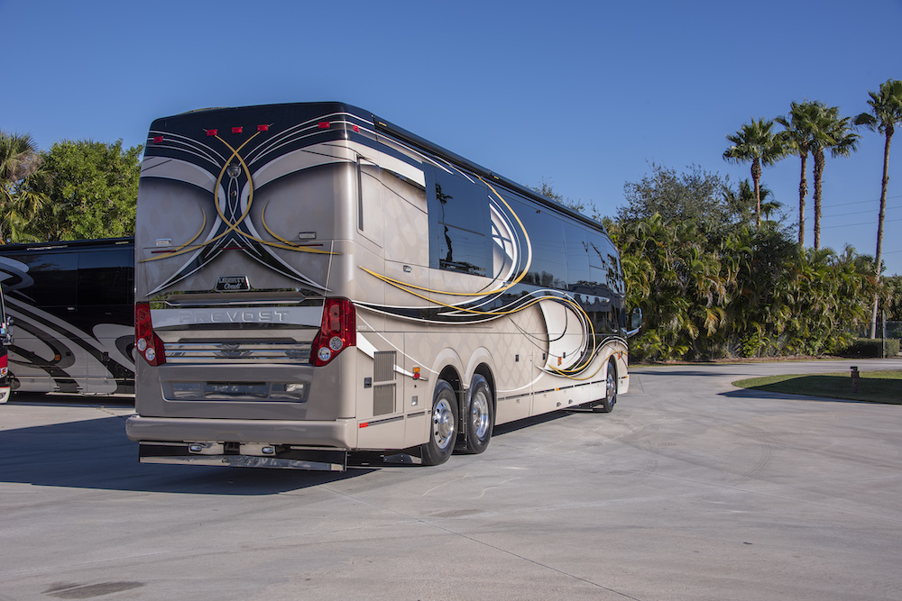 2016 Prevost Liberty H3-45 For Sale