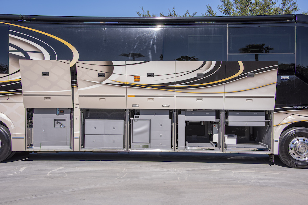 2016 Prevost Liberty H3-45 For Sale