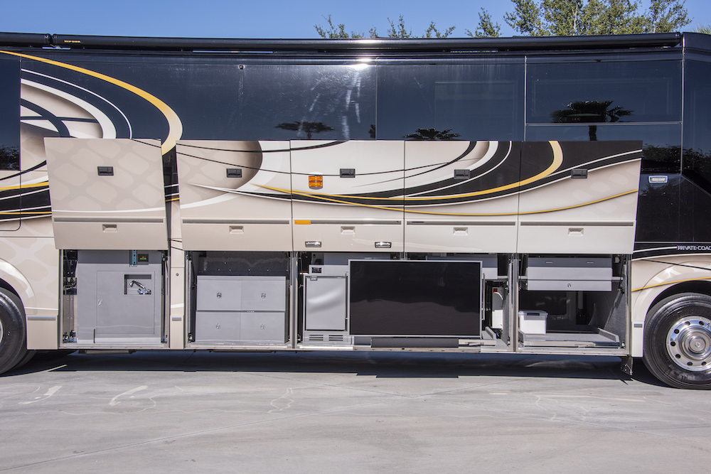 2016 Prevost Liberty H3-45 For Sale