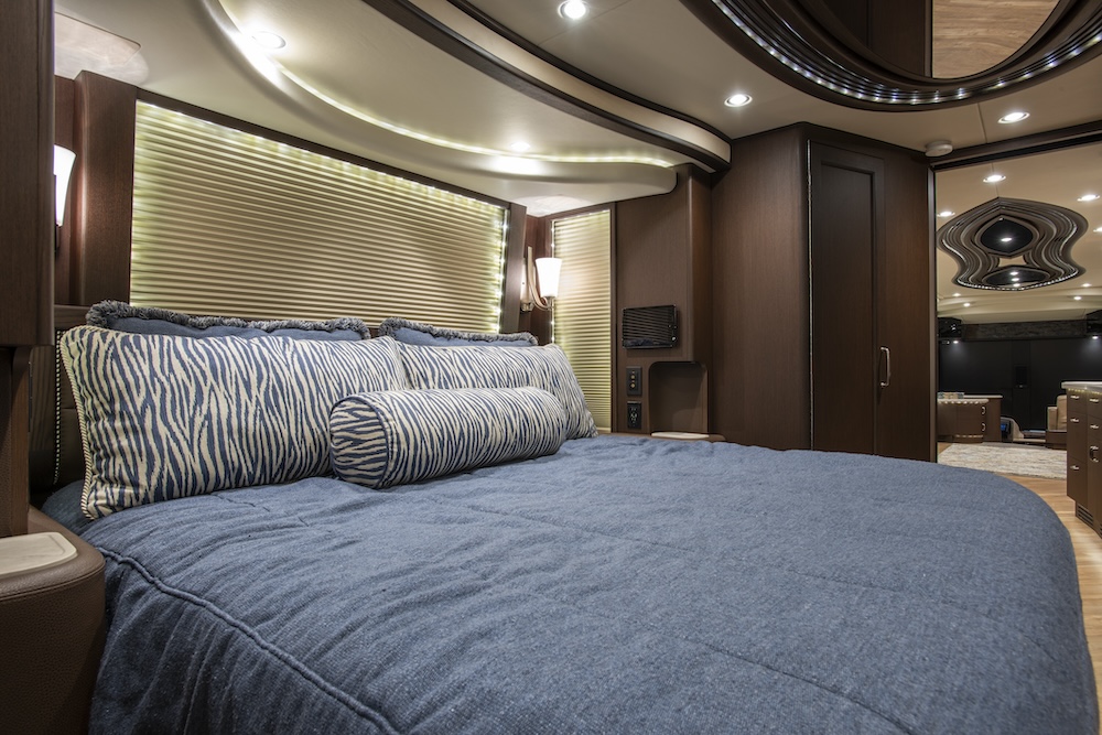 2016 Prevost Liberty H3-45 For Sale