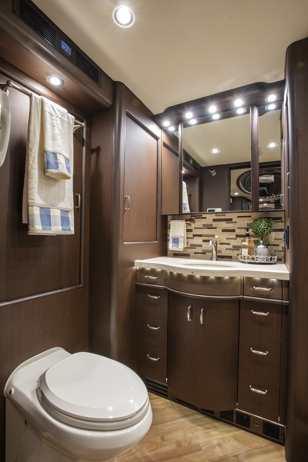 2016 Prevost Liberty H3-45 For Sale