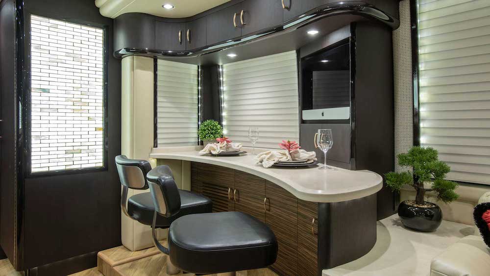 2016 Prevost Liberty H3-45 For Sale