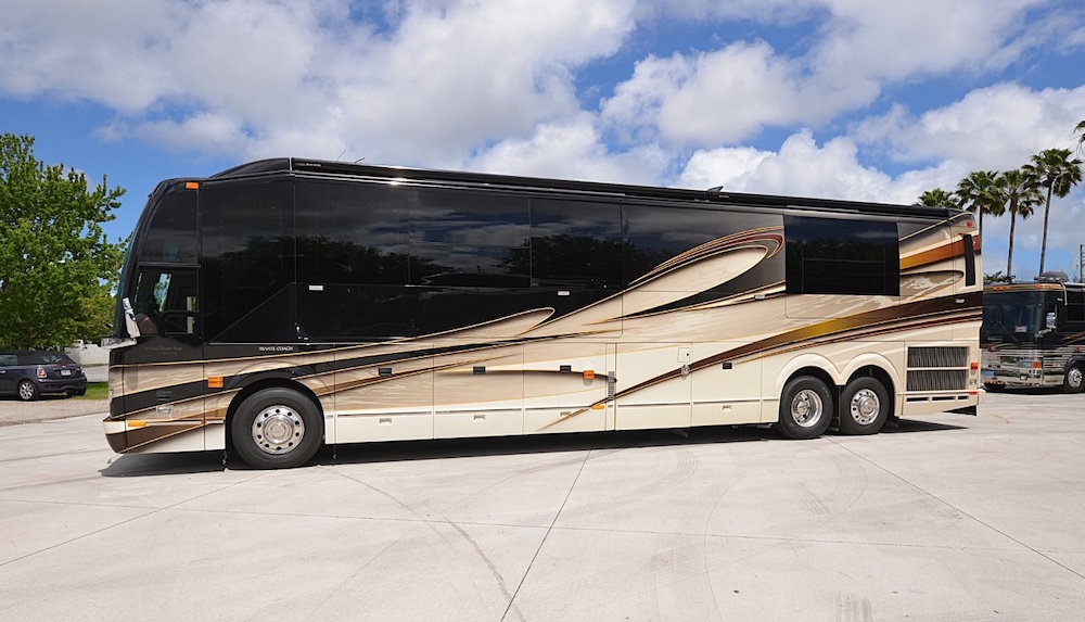 2016 Prevost Liberty H3-45 For Sale