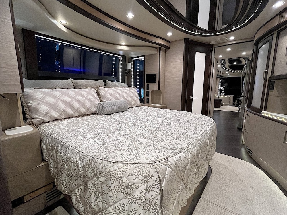 2016 Prevost Liberty H3-45 For Sale