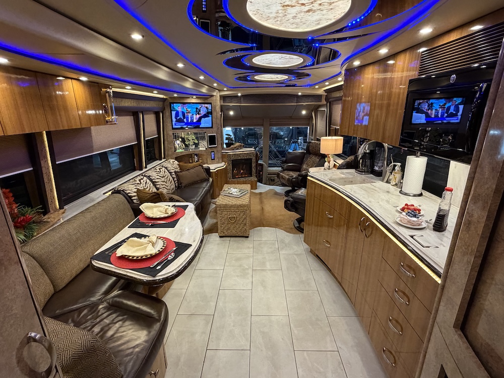 2016 Prevost Marathon H3-45 For Sale
