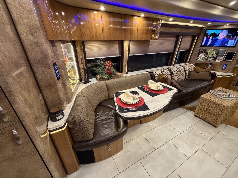 2016 Prevost Marathon H3-45 For Sale