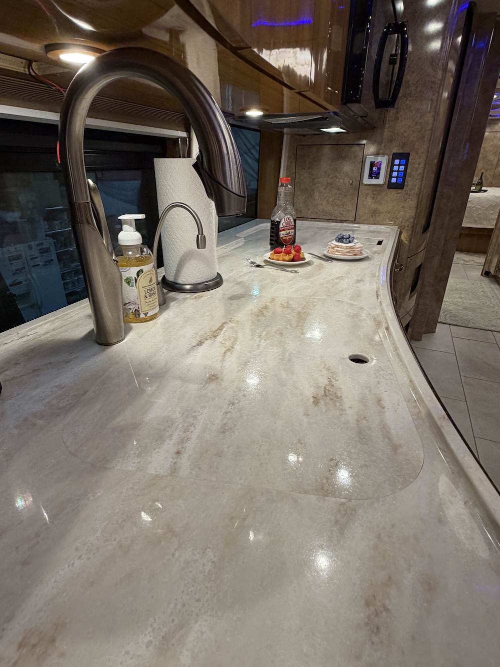 2016 Prevost Marathon H3-45 For Sale