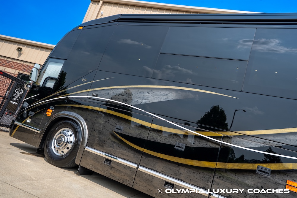 2016 Prevost Marathon H3-45 For Sale