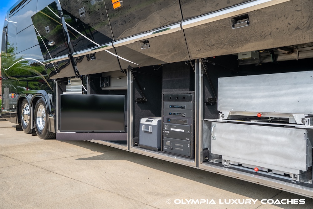 2016 Prevost Marathon H3-45 For Sale