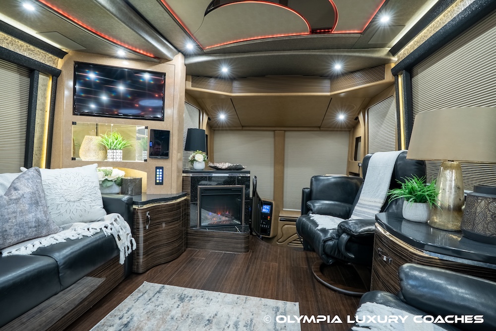2016 Prevost Marathon H3-45 For Sale
