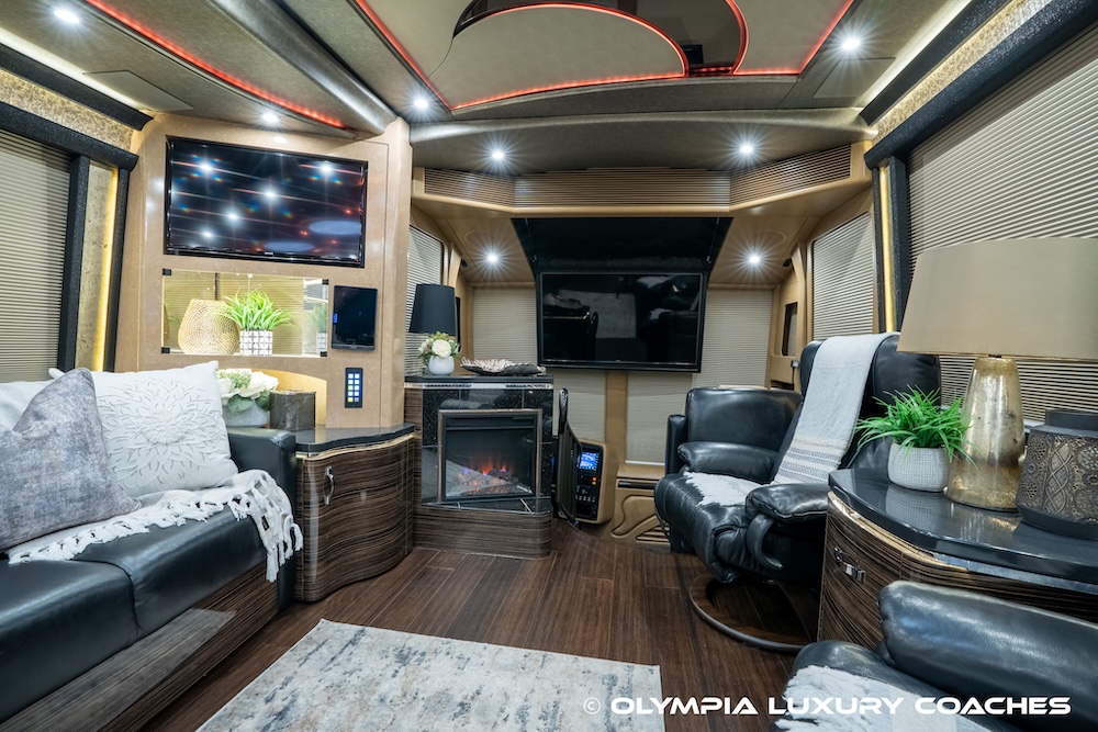2016 Prevost Marathon H3-45 For Sale