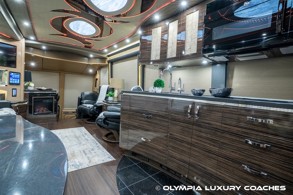 2016 Prevost Marathon H3-45 For Sale