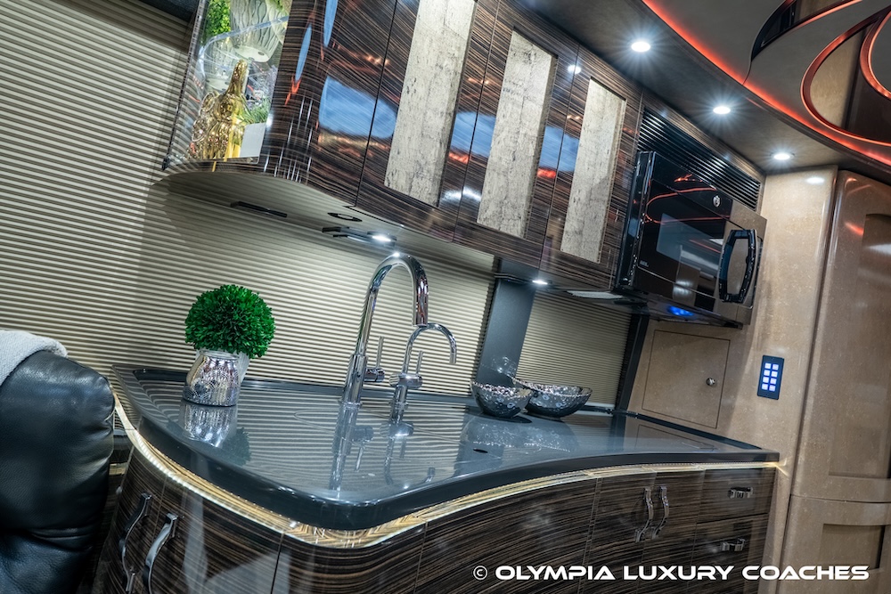 2016 Prevost Marathon H3-45 For Sale