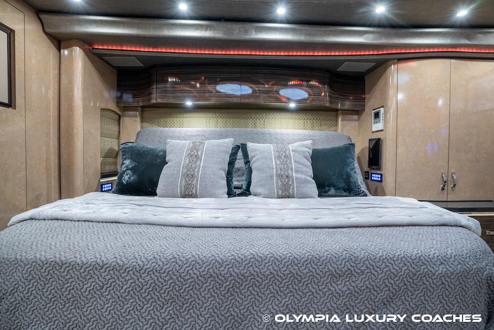 2016 Prevost Marathon H3-45 For Sale