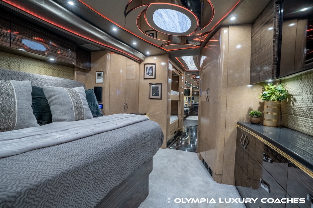 2016 Prevost Marathon H3-45 For Sale