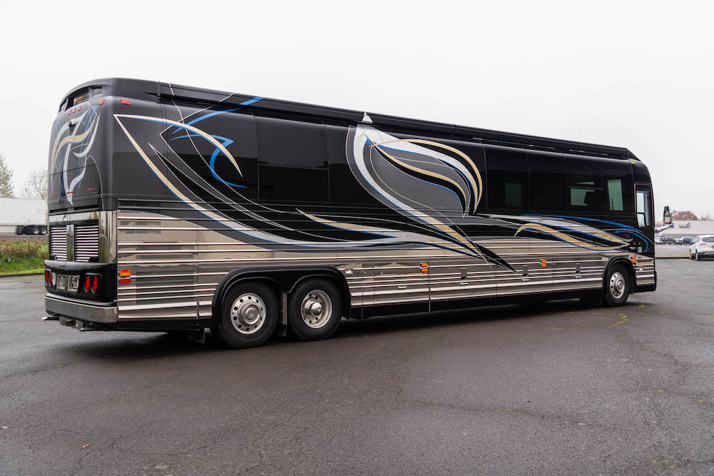 2016 Prevost Marathon X3 For Sale