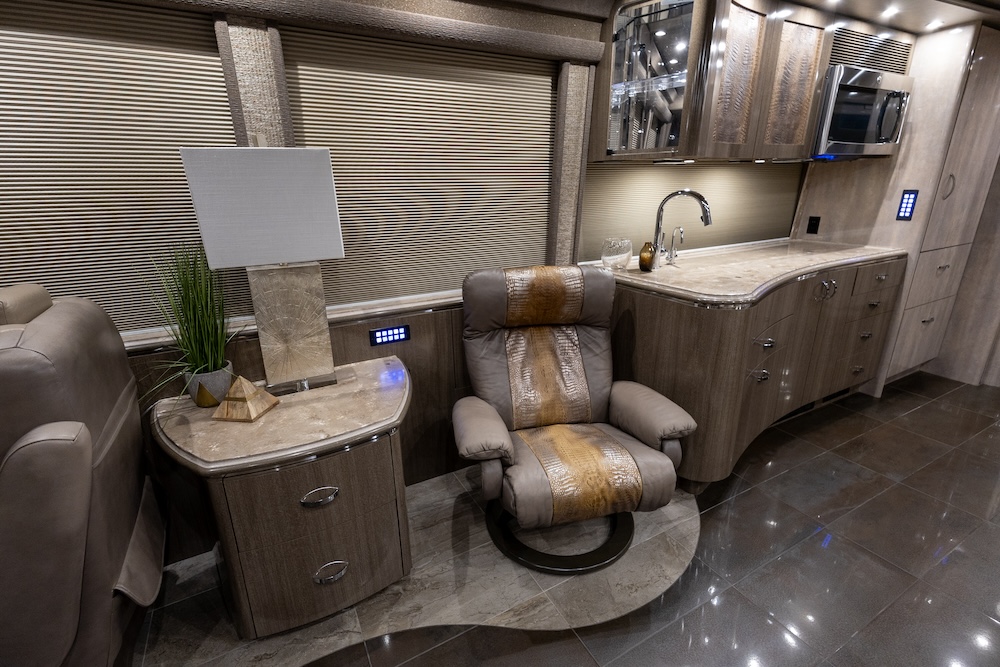 2016 Prevost Marathon X3 For Sale