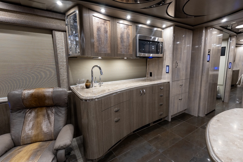 2016 Prevost Marathon X3 For Sale