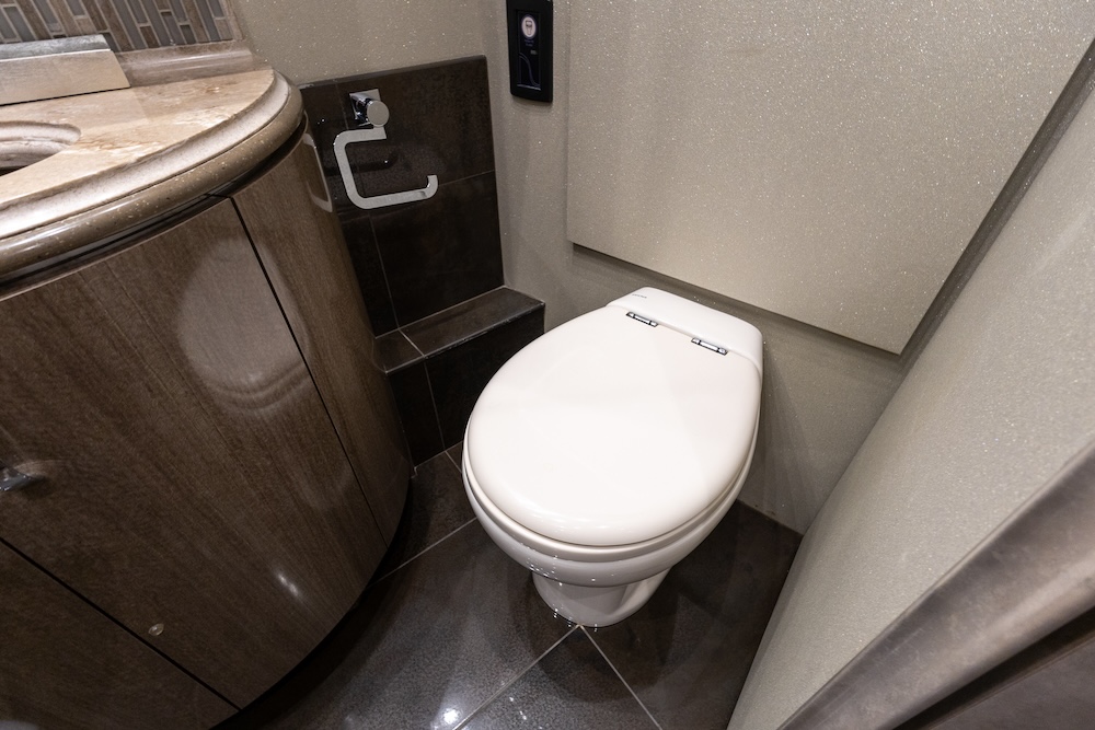 2016 Prevost Marathon X3 For Sale