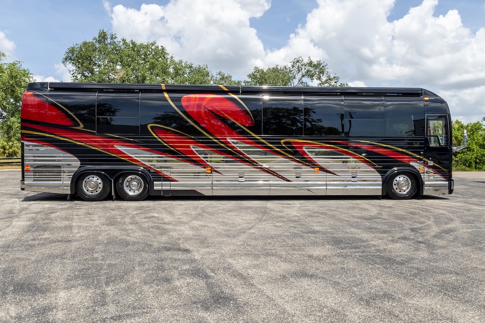 2016 Prevost Marathon X3 For Sale