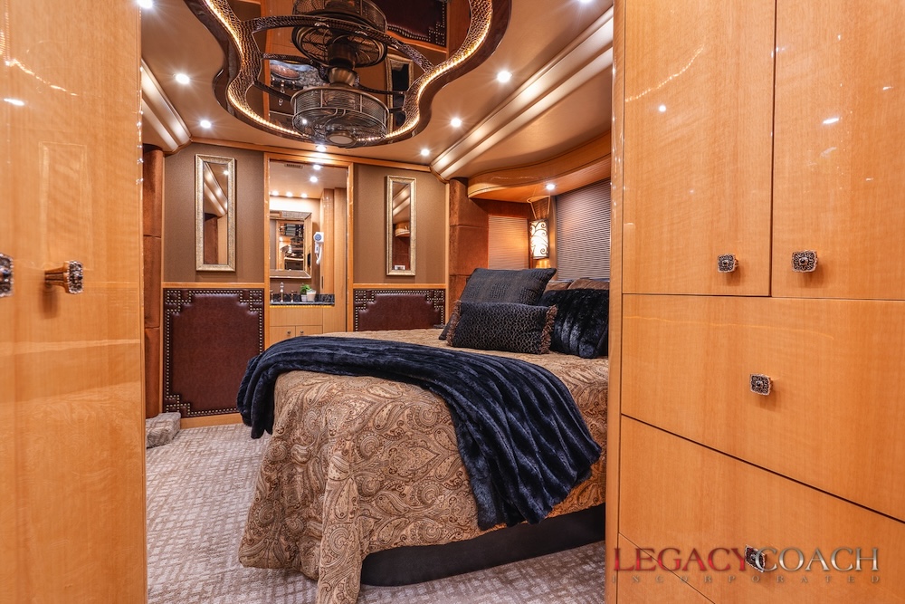 2016 Prevost  Millennium H3-45 For Sale