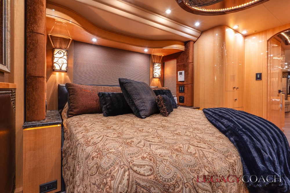 2016 Prevost  Millennium H3-45 For Sale