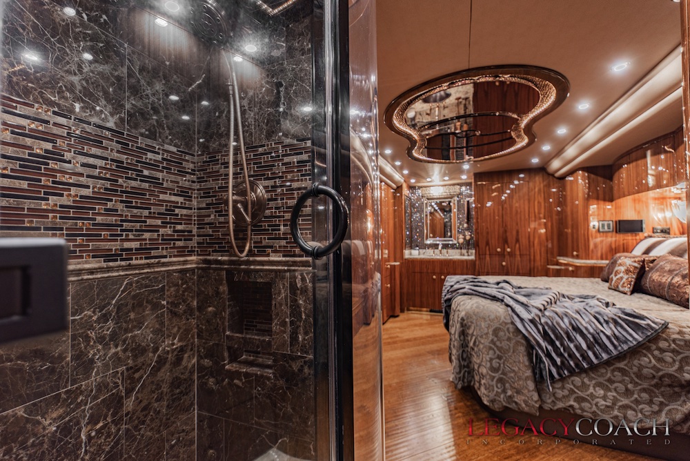 2016 Prevost Millennium H3-45 For Sale