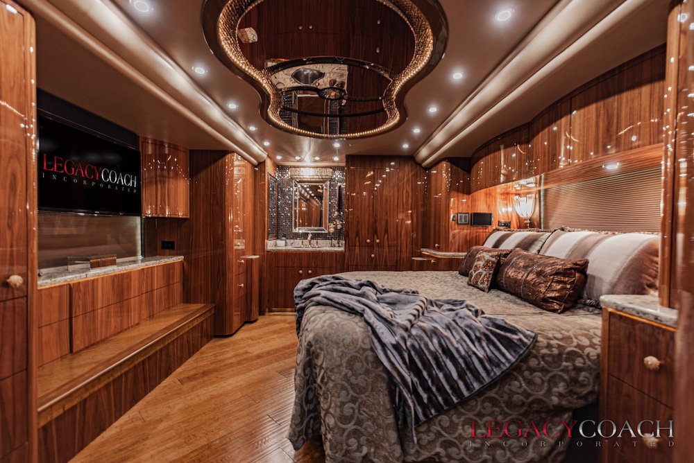 2016 Prevost Millennium H3-45 For Sale