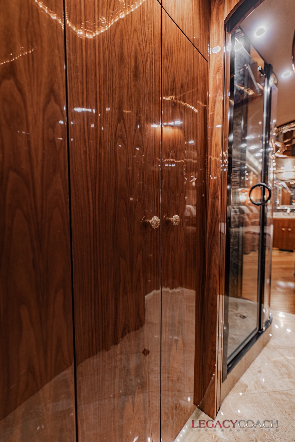 2016 Prevost Millennium H3-45 For Sale