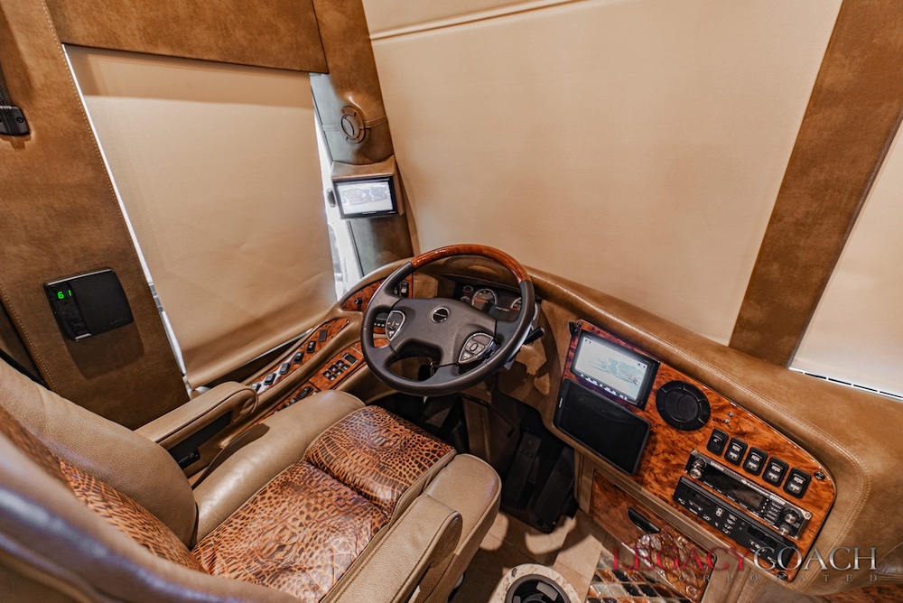 2016 Prevost Millennium H3-45 For Sale