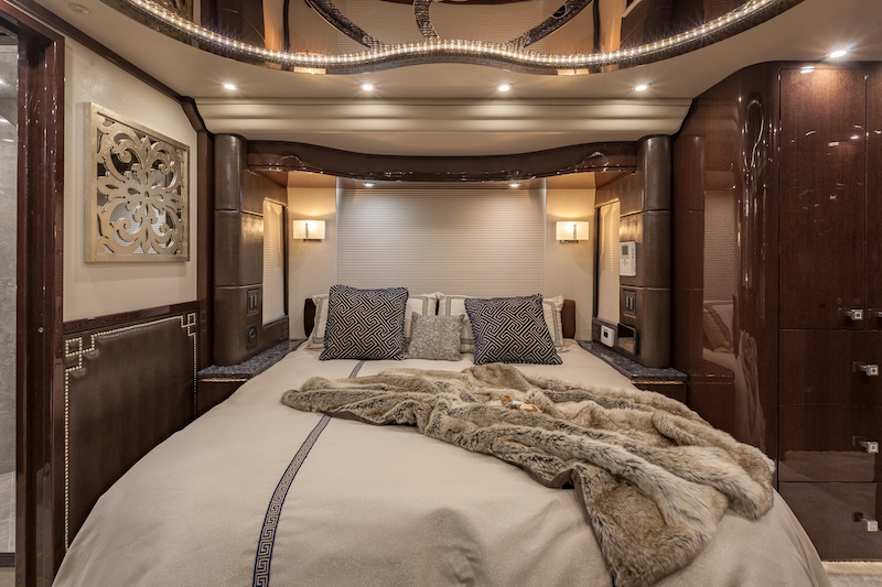 2016 Prevost Millennium H3-45 For Sale