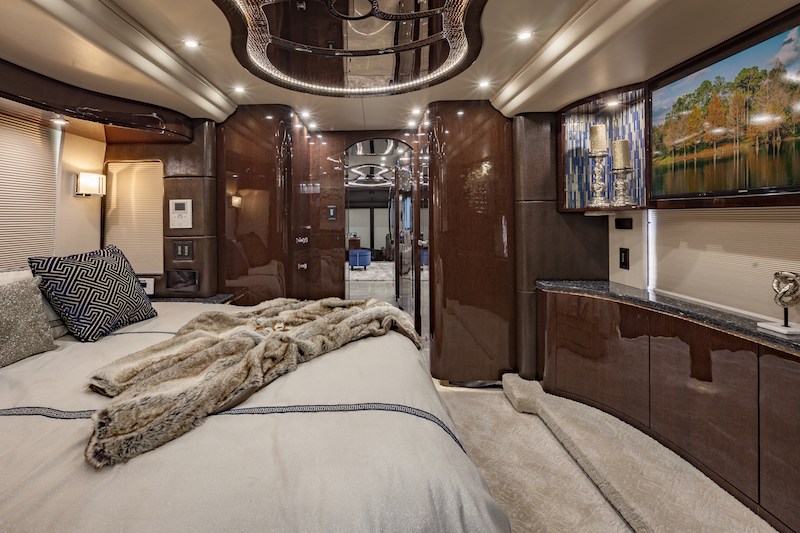 2016 Prevost Millennium H3-45 For Sale