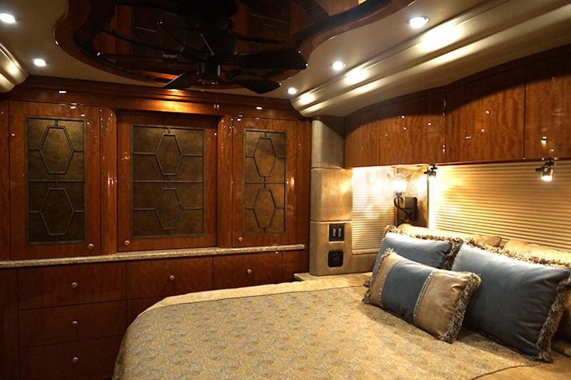 2016 Prevost Millennium H3-45 For Sale