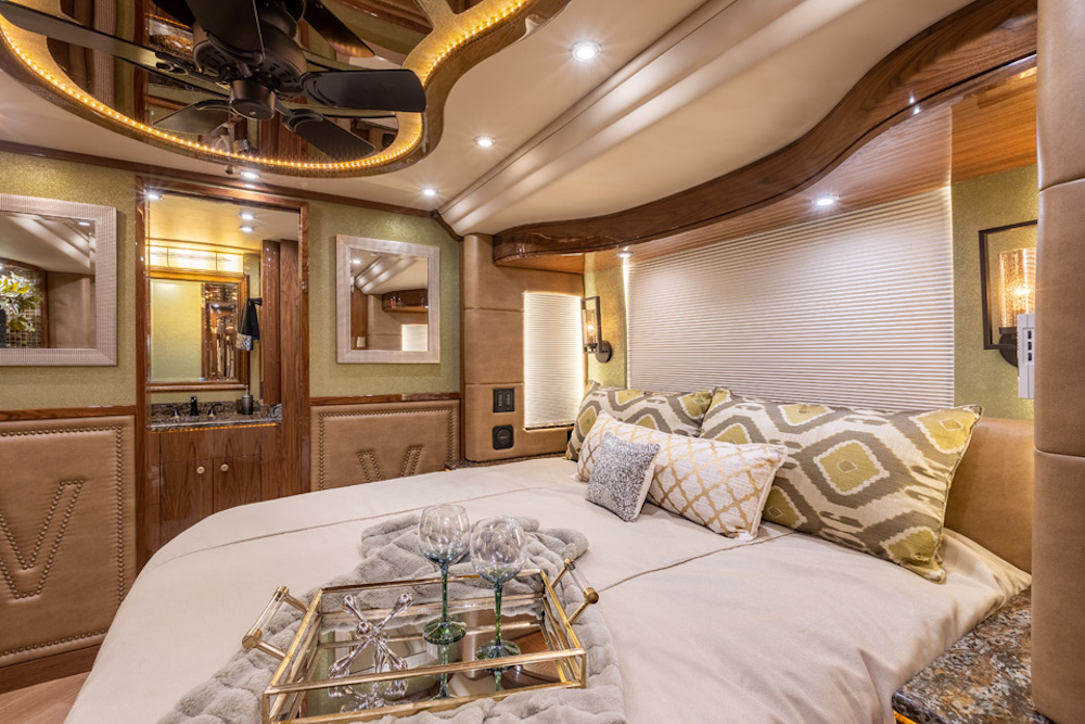 2016 Prevost Millennium H3-45 For Sale