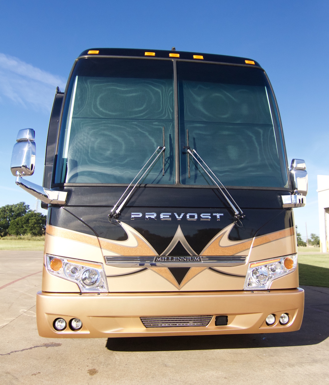 2016 Prevost Millennium H3-45 For Sale