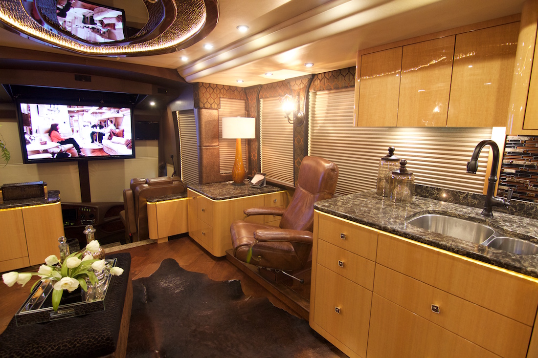 2016 Prevost Millennium H3-45 For Sale