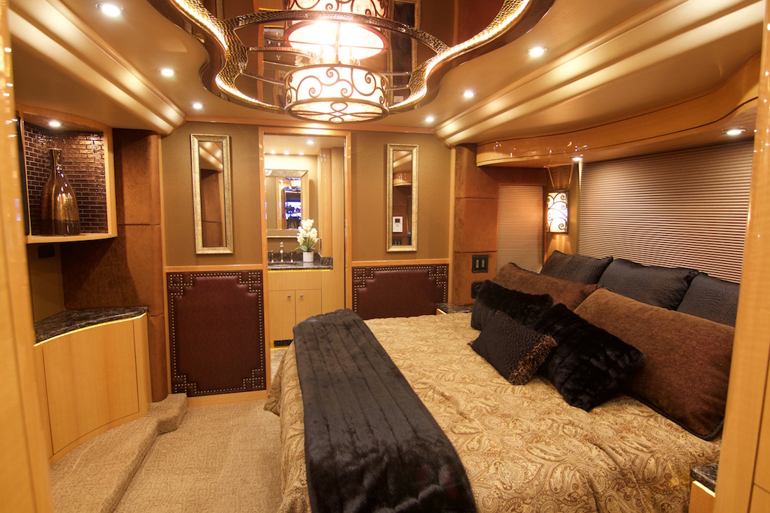 2016 Prevost Millennium H3-45 For Sale