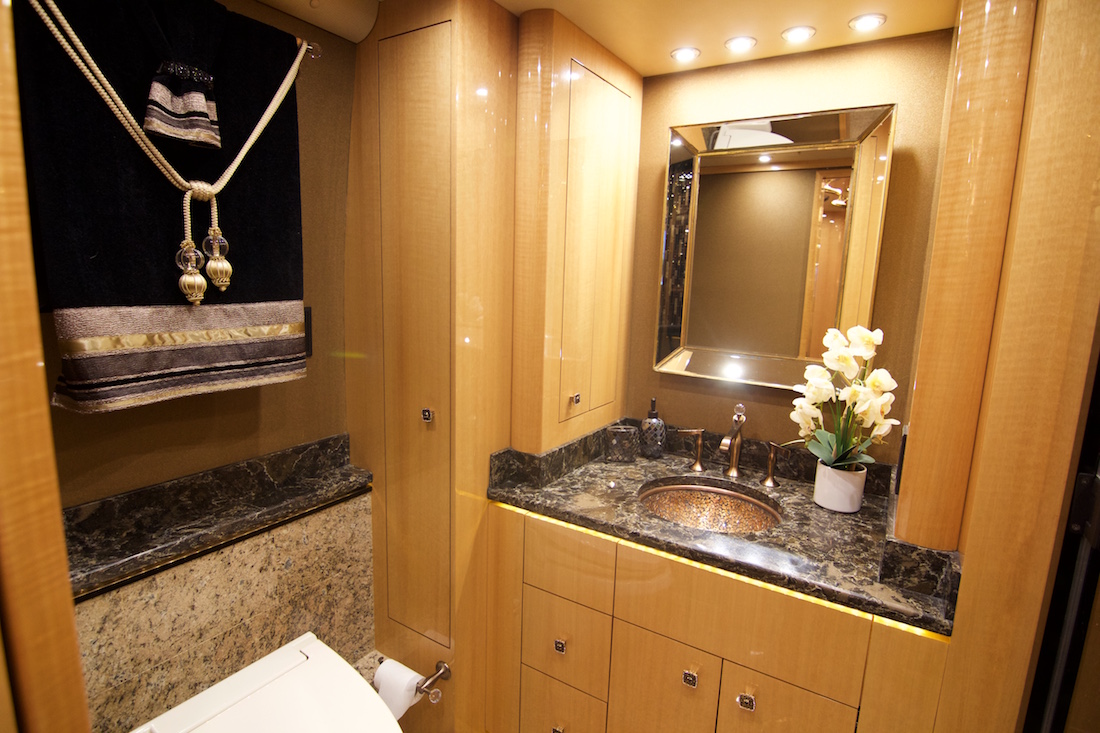 2016 Prevost Millennium H3-45 For Sale