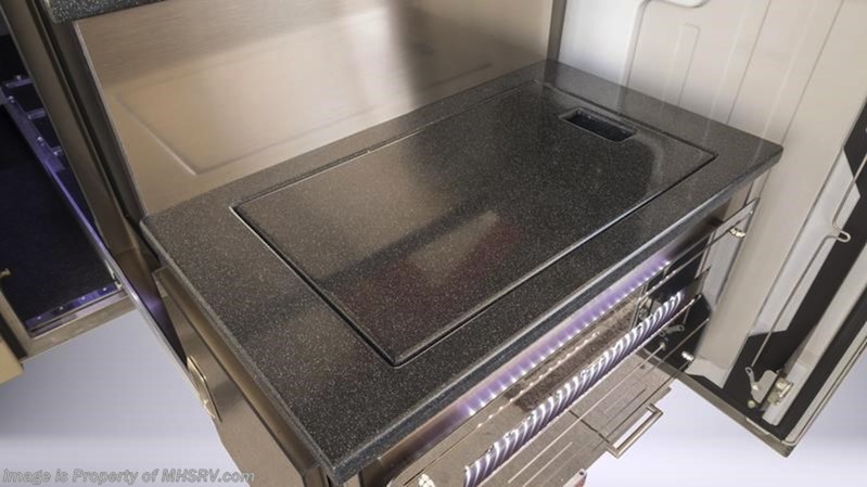 2016 Prevost Outlaw H3-45 For Sale