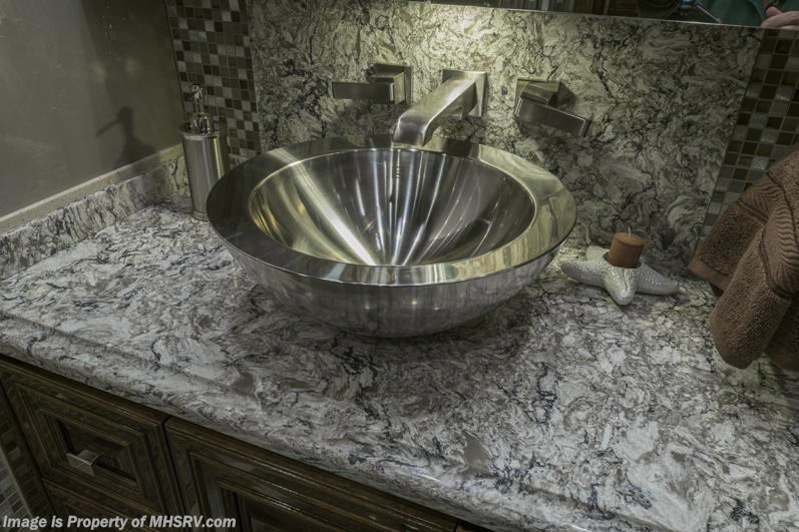 2016 Prevost Outlaw H3-45 For Sale