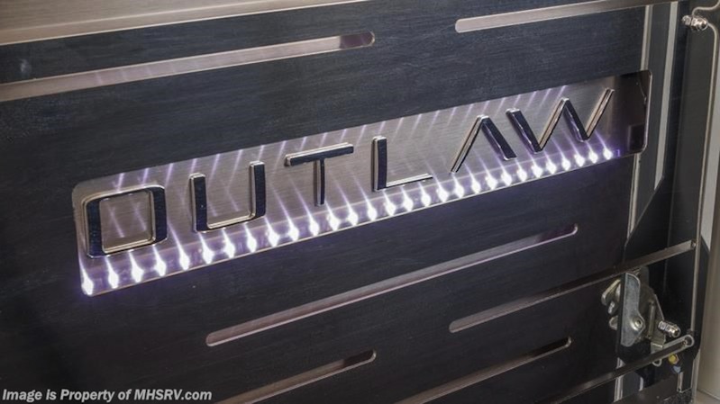 2016 Prevost Outlaw H3-45 For Sale