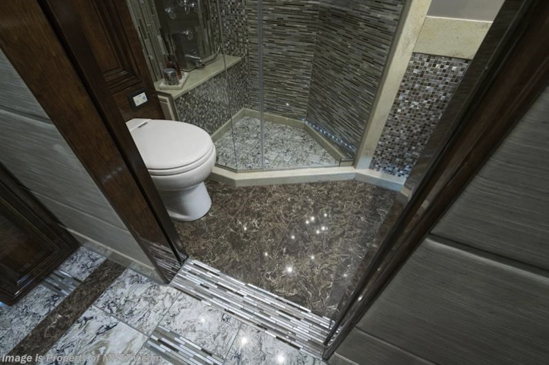 2016 Prevost Outlaw H3-45 For Sale