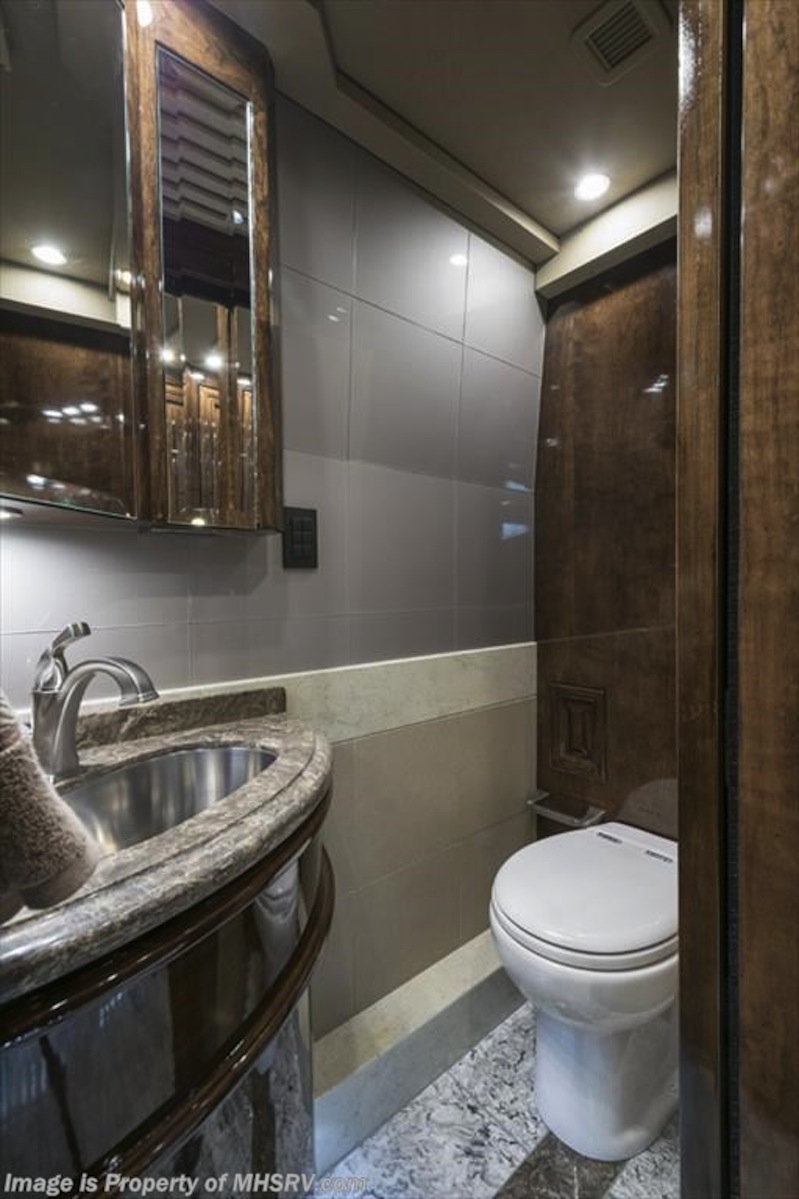 2016 Prevost Outlaw H3-45 For Sale